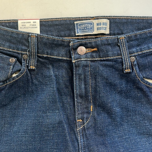 Levi's Woman's Jeans Size 12 Misses Long Mid rise bootcut dark wash NWT - Picture 10 of 12